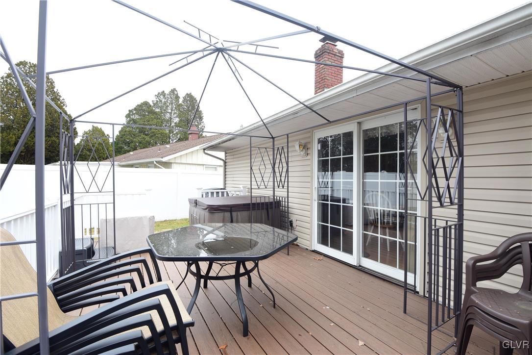 2140 Pinehurst Road Bethlehem, PA 18018 - Photo 8 of 43 Gallery Image 8