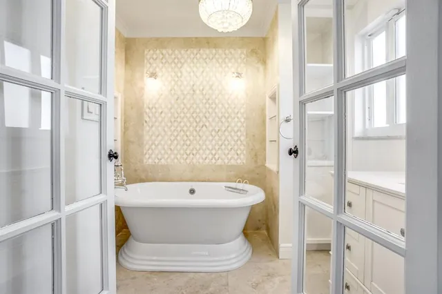 $1,499,000 | 5550 Northeast 26th Avenue, Fort Lauderdale, FL 33308