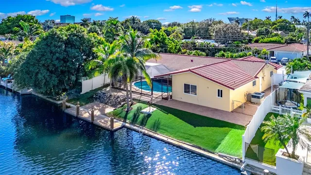 $1,499,000 | 5550 Northeast 26th Avenue, Fort Lauderdale, FL 33308