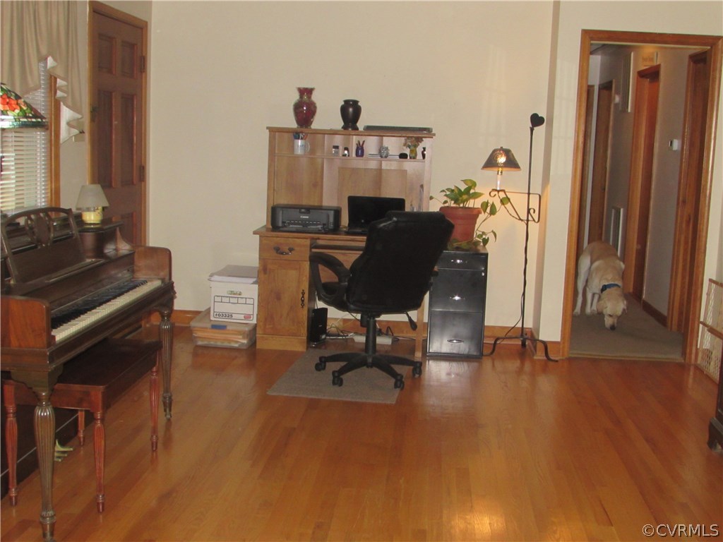 6055 Elko Road Sandston, VA 23150 - Photo 5 of 33 Gallery Image 5