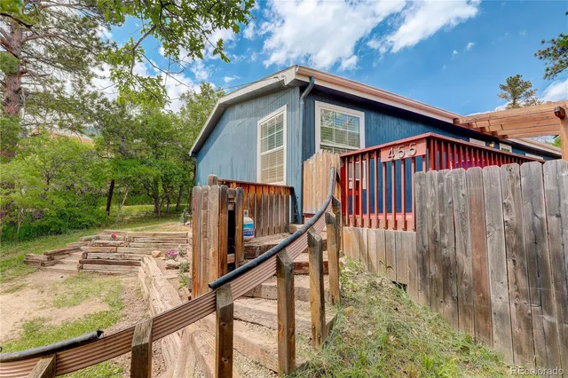$415,000 | 455 Clio Avenue, Palmer Lake, CO 80133