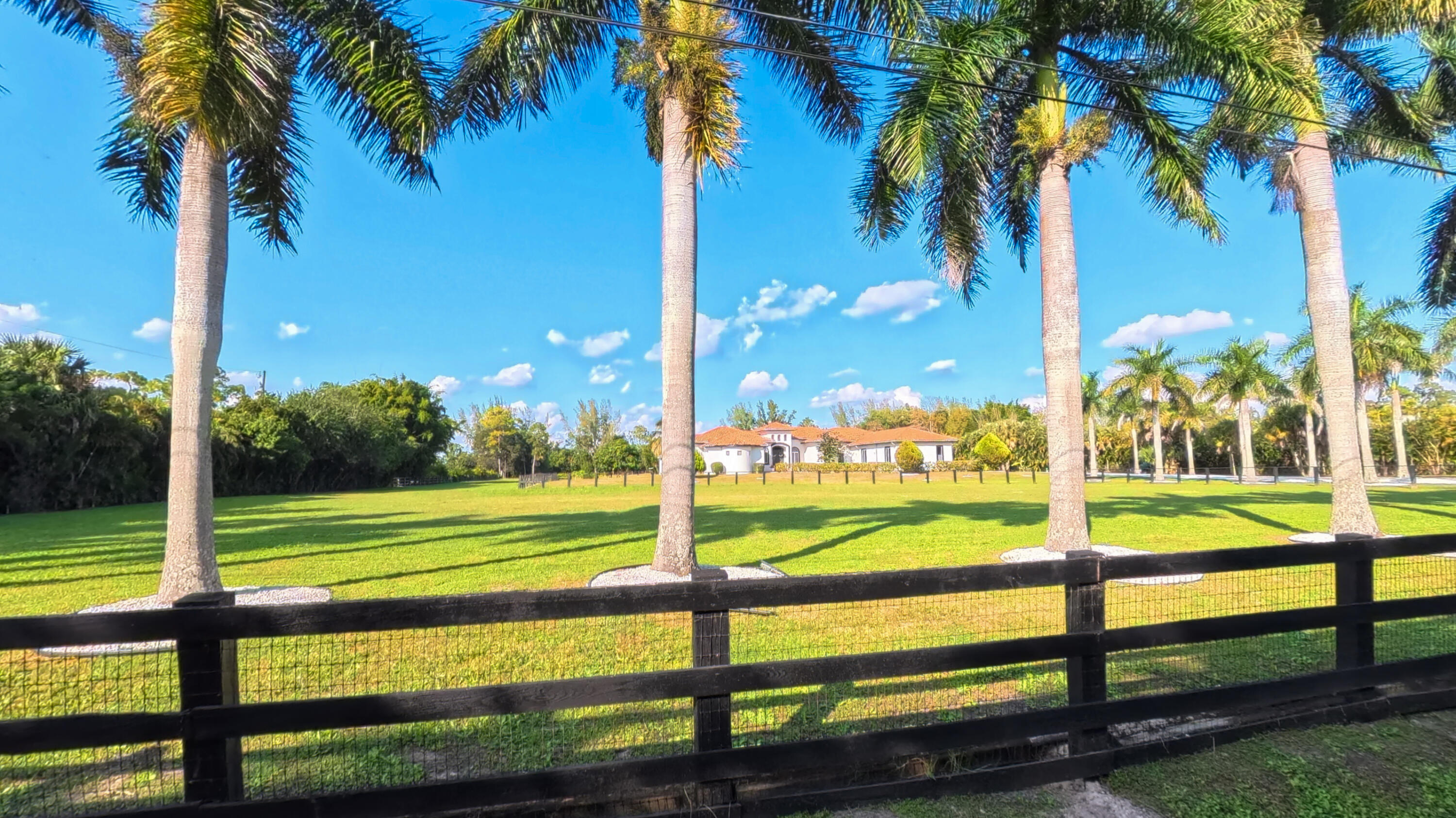 14225 43rd Road North Loxahatchee, FL 33470 - Photo 4 of 108 House front view 1