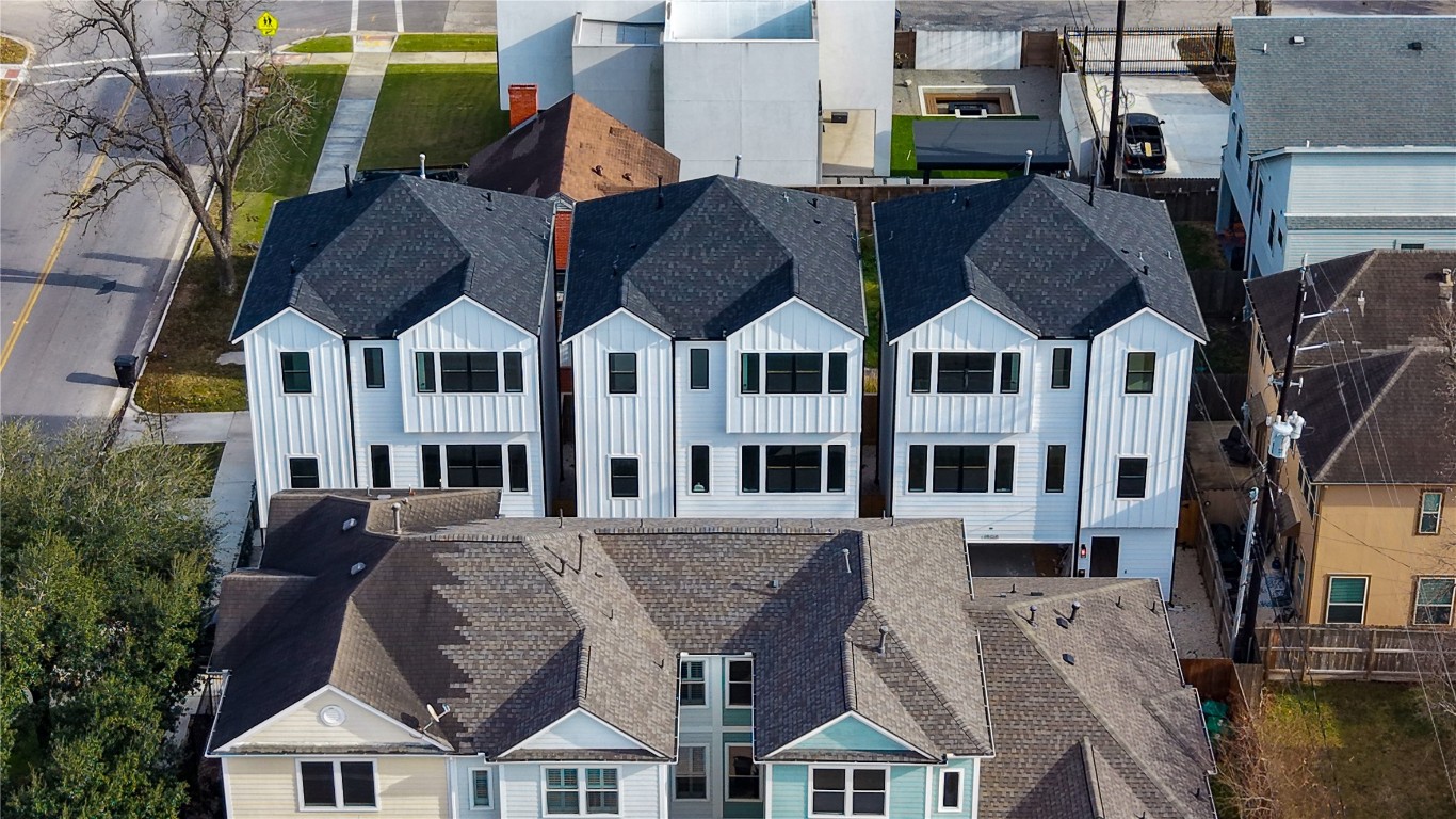 1908 Wheeler Avenue Houston, TX 77004 - Photo 40 of 43 a view of a large white building among the street side