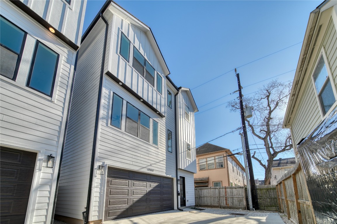 1908 Wheeler Avenue Houston, TX 77004 - Photo 41 of 43 a view of a house with a yard
