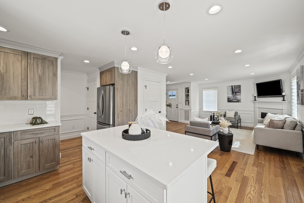 61 Gale Street, Unit 1 Waltham, MA 02453 - Photo 7 of 42
