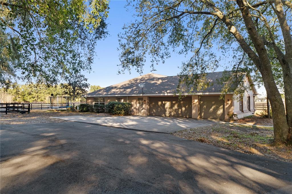 15995 Northwest 10th Circle Citra, FL 32113 - Photo 54 of 73