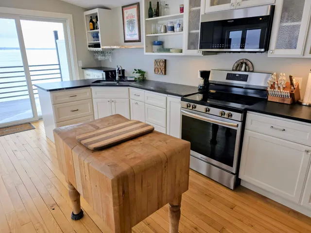 $589,000 | 3495 Main Street, Ranier, MN 56649