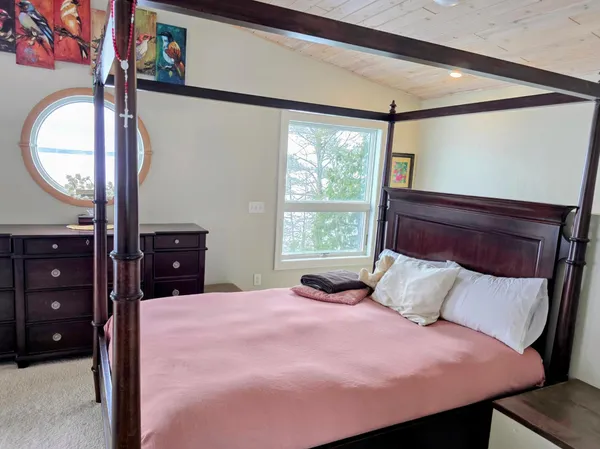 $589,000 | 3495 Main Street, Ranier, MN 56668