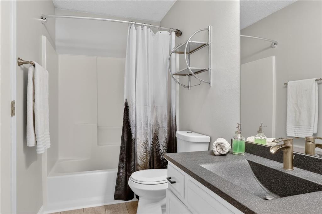 415 West Smith Street Spring Hill, KS 66083 - Photo 11 of 19