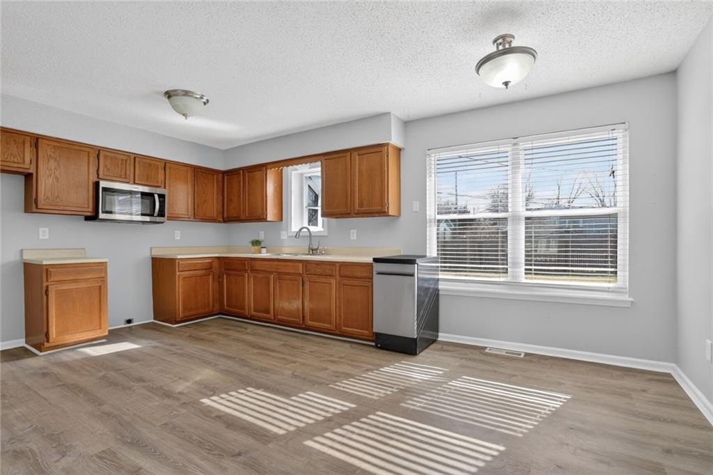 415 West Smith Street Spring Hill, KS 66083 - Photo 7 of 19