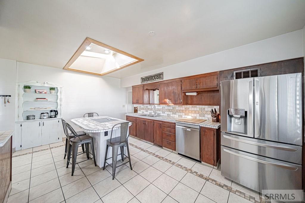 626 Riverton Road Blackfoot, ID 83221 - Photo 11 of 45