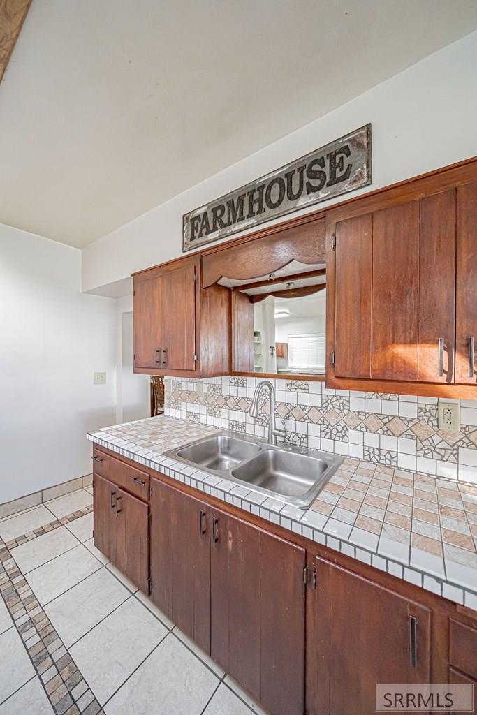 626 Riverton Road Blackfoot, ID 83221 - Photo 12 of 45