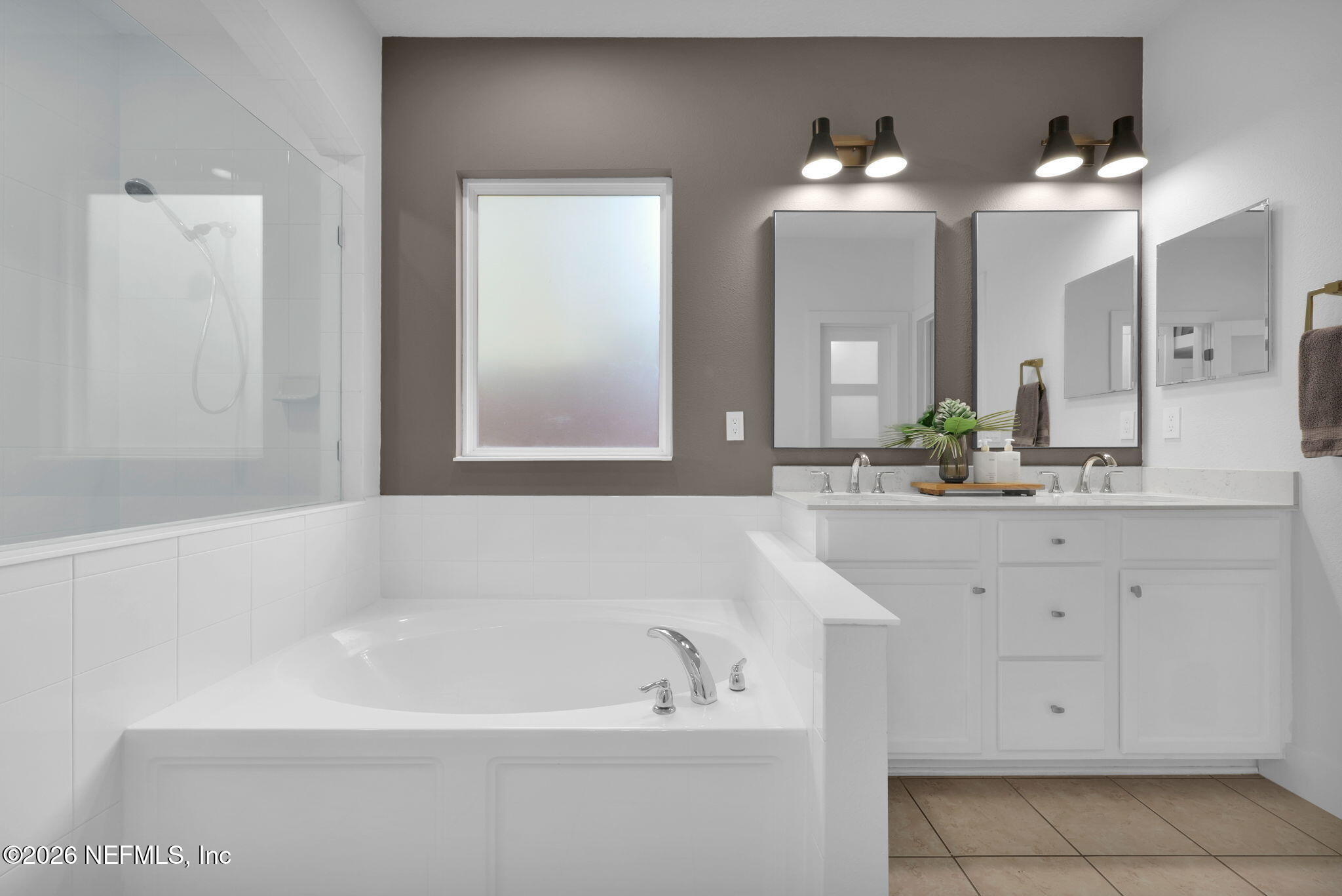 180 Taylor Ridge Avenue Ponte Vedra, FL 32081 - Photo 26 of 88 Double vanities & garden soaking tub