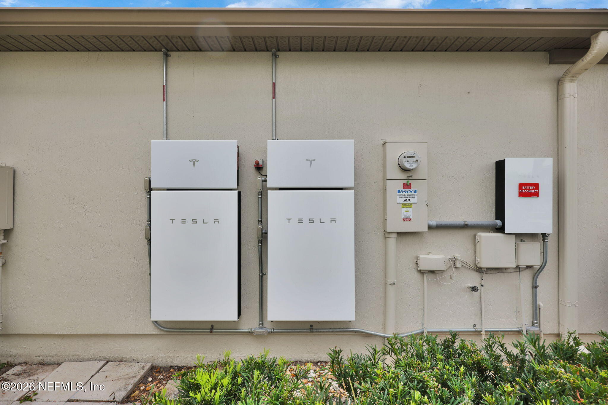 180 Taylor Ridge Avenue Ponte Vedra, FL 32081 - Photo 8 of 88 Tesla Solar Ecosystem batteries