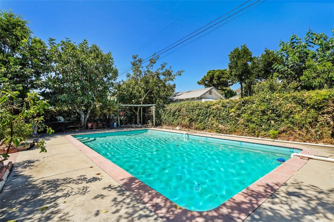 14335 Aztec Street Sylmar, CA 91342 - Photo 35 of 48 a view of a backyard