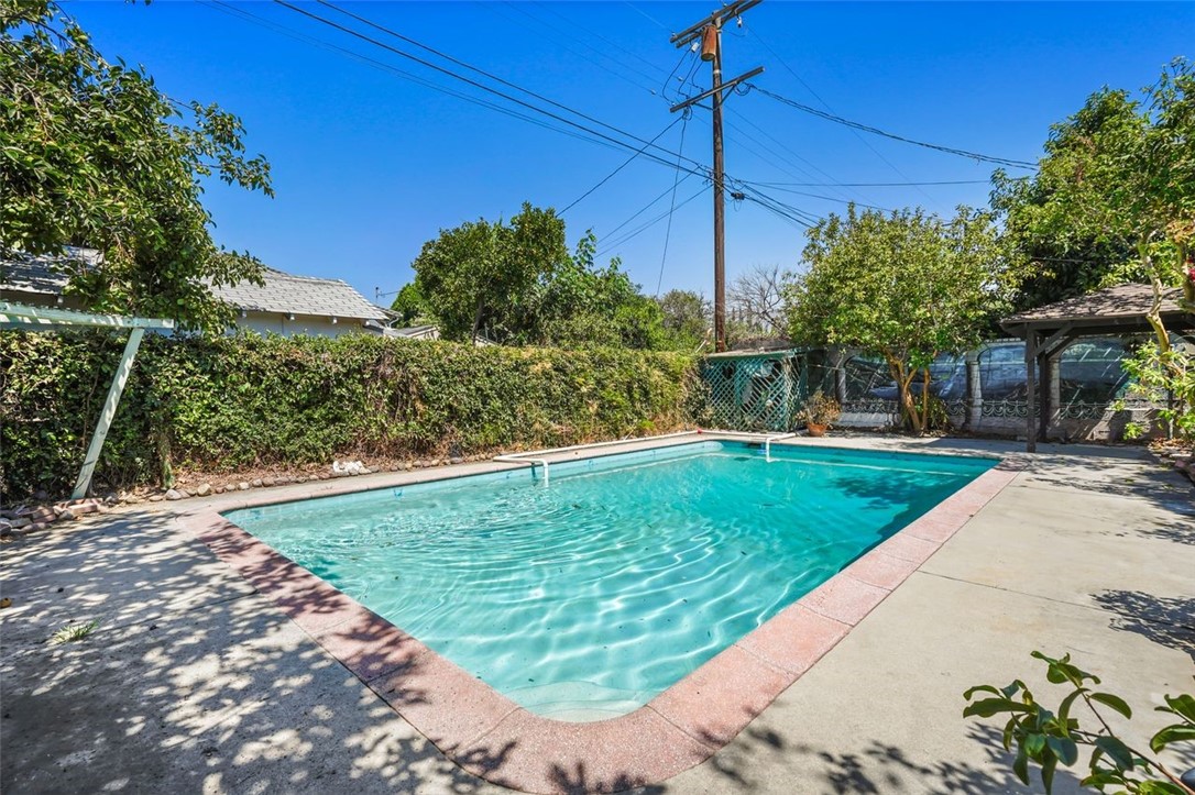 14335 Aztec Street Sylmar, CA 91342 - Photo 39 of 48 a view of a backyard