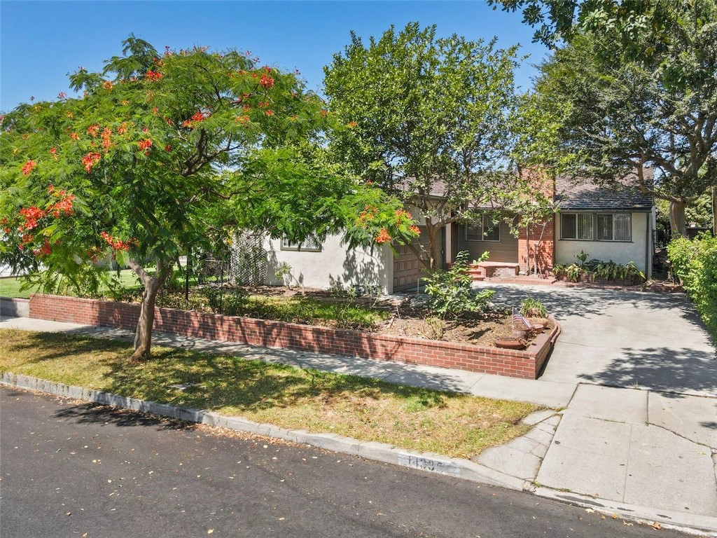 14335 Aztec Street Sylmar, CA 91342 - Photo 5 of 48 a view of swimming pool with a patio