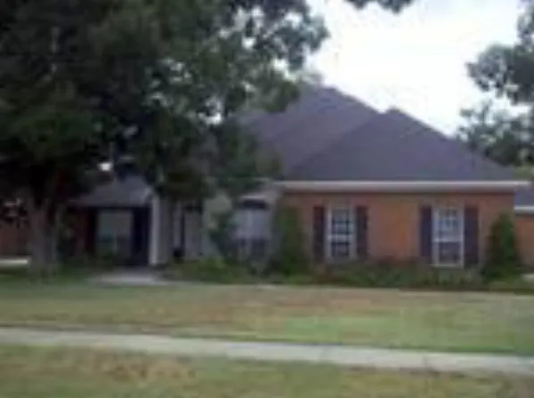 $1,800 | 25784 Royalty Drive, Daphne, AL 36526