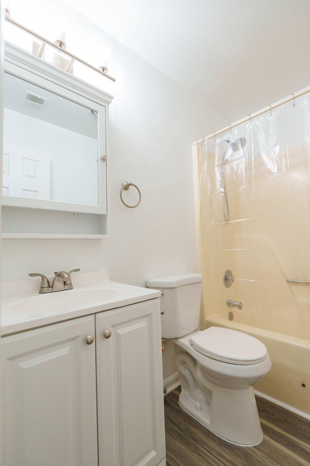 829 Shore Drive Edgewater, MD 21037 - Photo 23 of 29 Bathroom #3