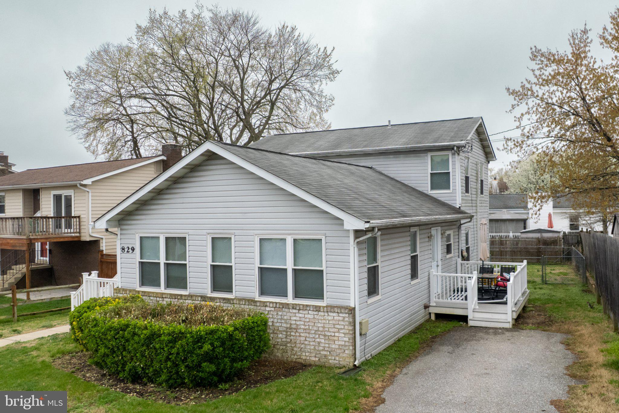 829 Shore Drive Edgewater, MD 21037 - Photo 3 of 29 Charming home with inviting curb appeal.