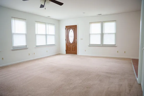 $3,300 | 829 Shore Drive, Edgewater, MD 21037