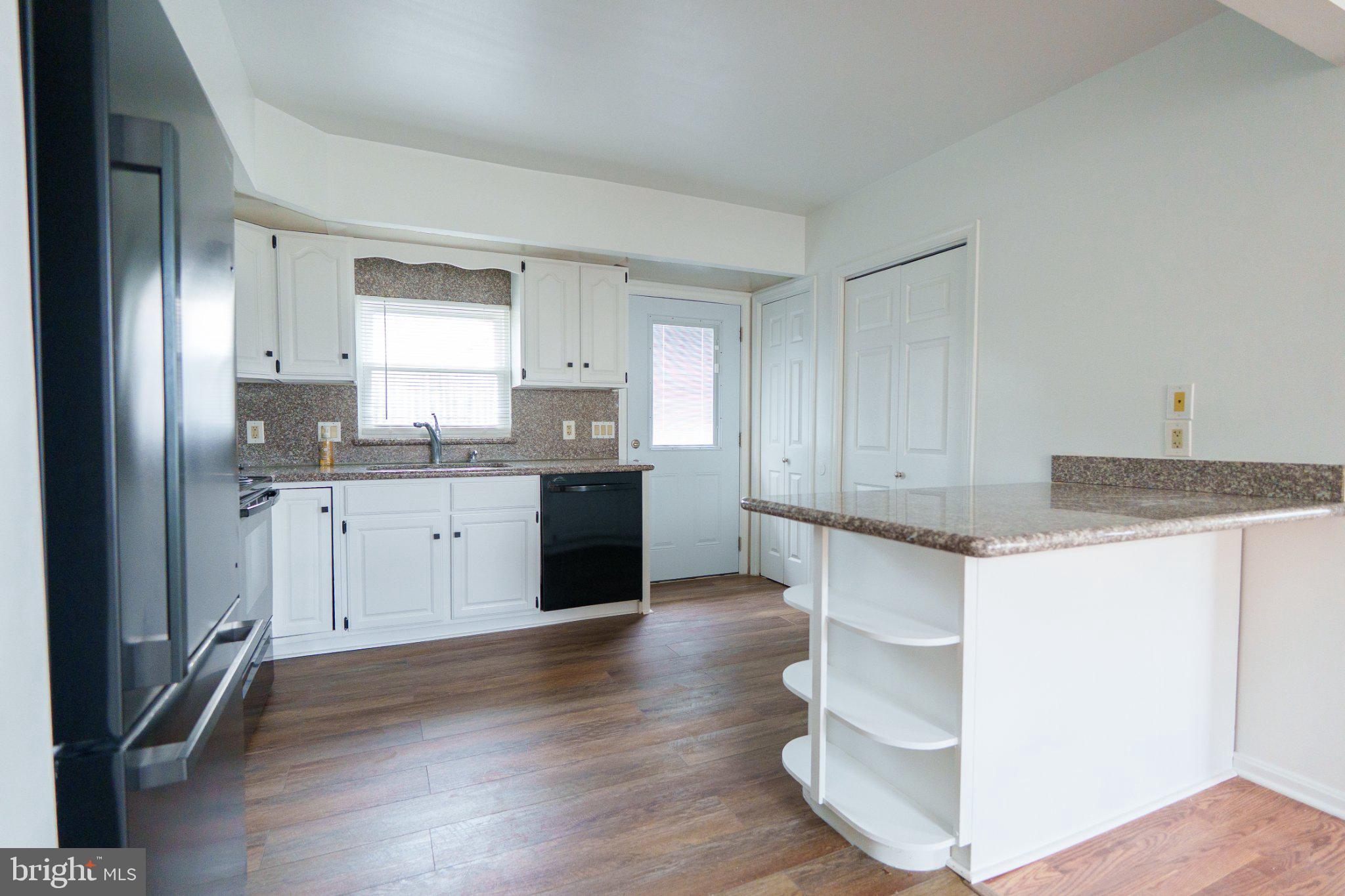 829 Shore Drive Edgewater, MD 21037 - Photo 7 of 29 Bright and airy kitchen space.
