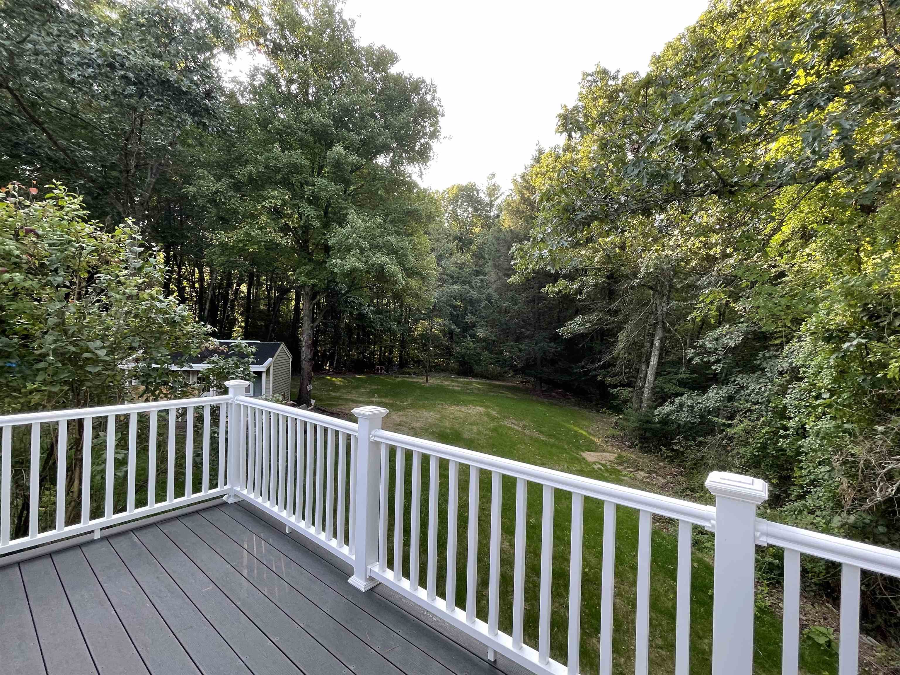 93 Rockingham Road Derry, NH 03038 - Photo 20 of 27