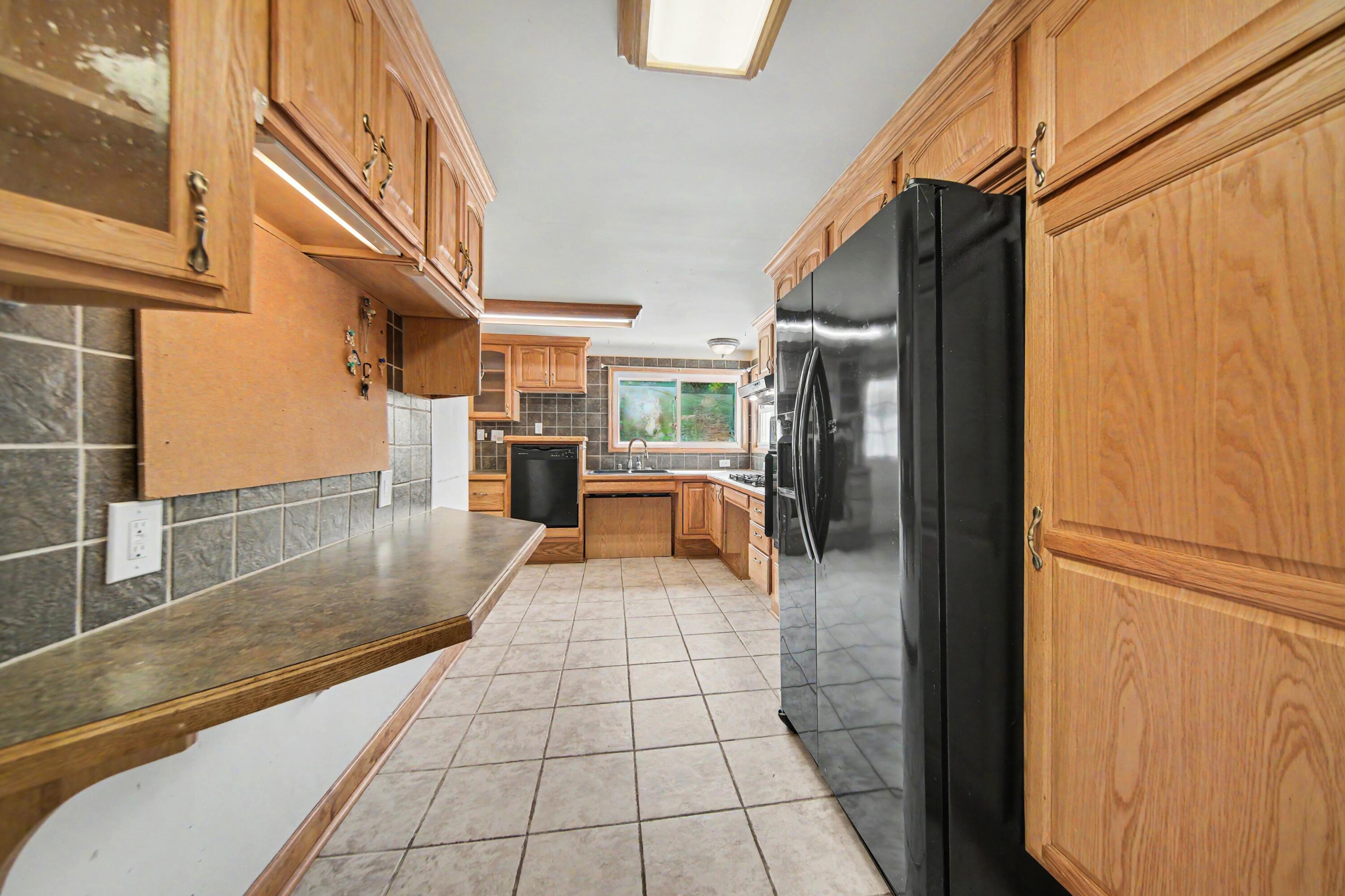 9100 Willis Road Willis, MI 48191 - Photo 11 of 48 010_file_7810