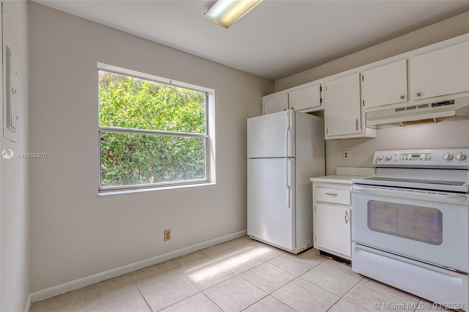 6465 Boca Circle, Unit 6465 Boca Raton, FL 33433 - Photo 4 of 33