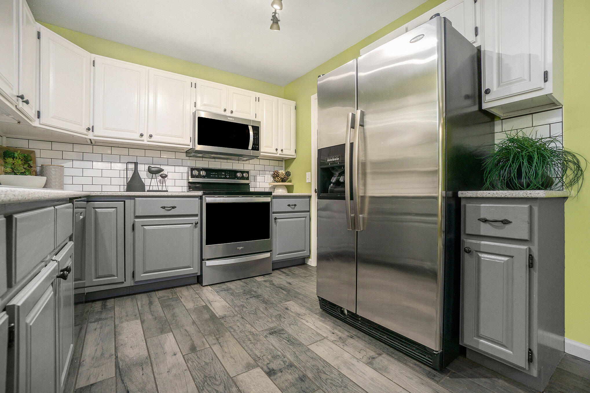 7214 Baton Rouge Kalamazoo, MI 49009 - Photo 9 of 28 010_dsc04266_721