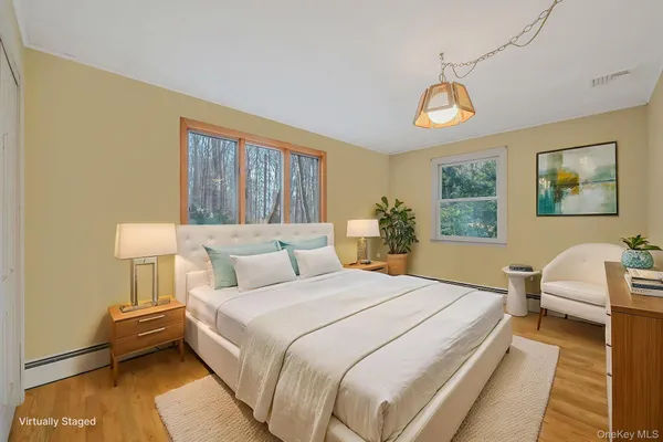$969,000 | 1 Spring Hollow Road, St. James, NY 11780