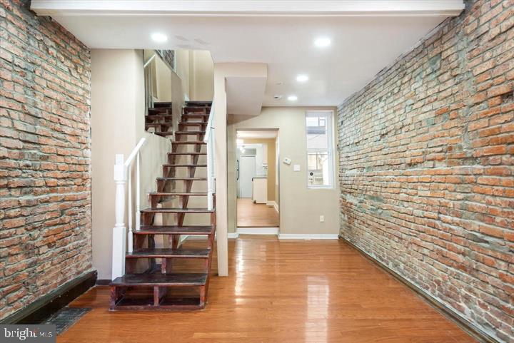 424 South Eden Street Baltimore, MD 21231 - Photo 3 of 33