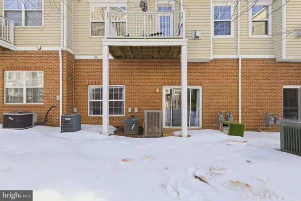 $2,950 | 2454 Curie Court, Unit 24, Herndon, VA 20171