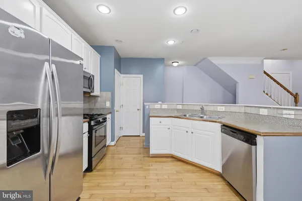 $2,950 | 2454 Curie Court, Unit 24, Herndon, VA 20171