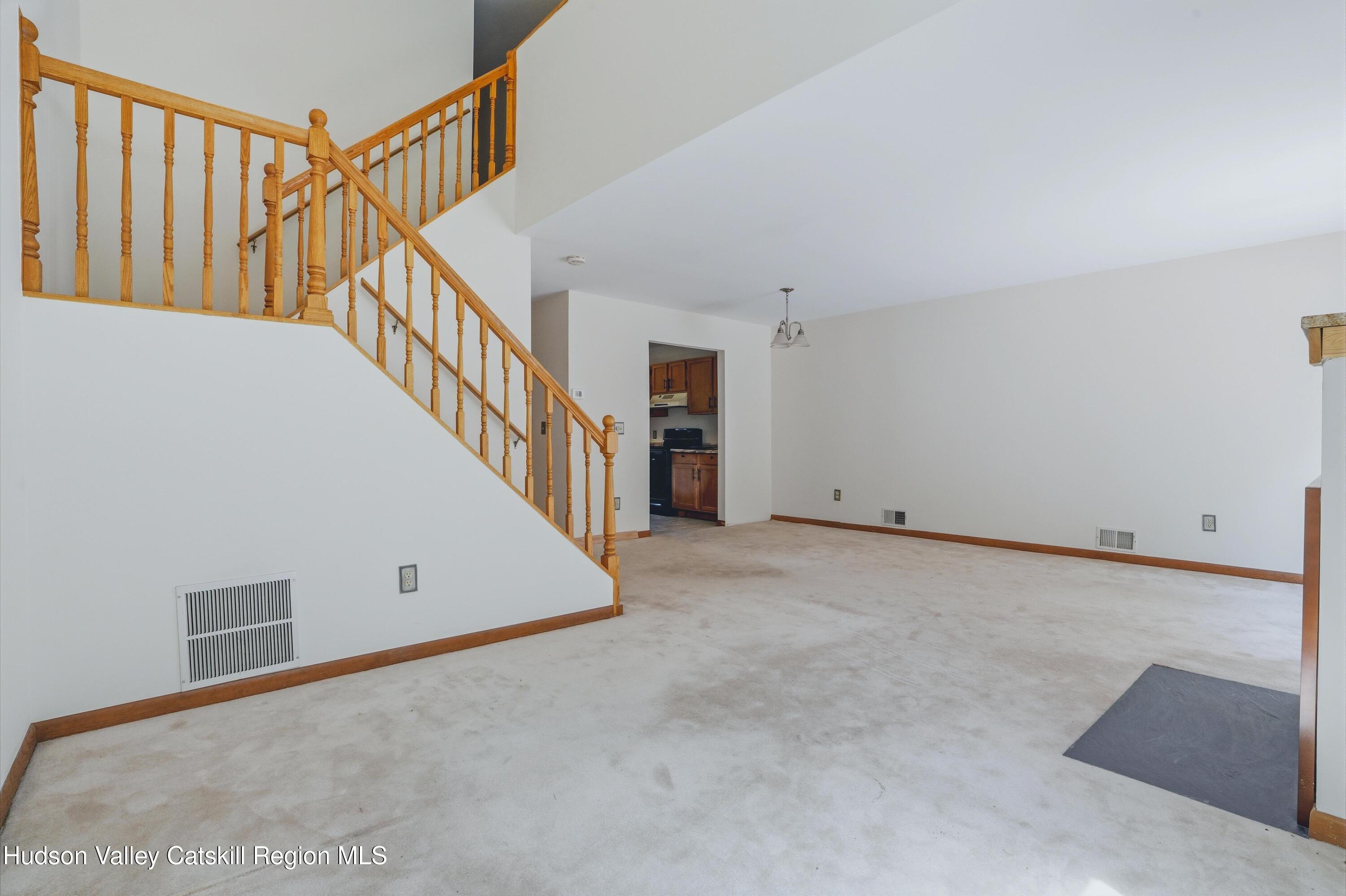 142 Ledge Road Kingston, NY 12401 - Photo 11 of 21 DSC07546