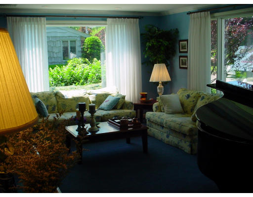 9 Fieldbrook Road Marblehead, MA 01945 - Photo 3 of 8 Gallery Image 3