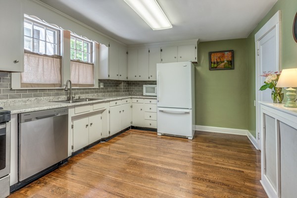 20 Brae Burn Road Milton, MA 02186 - Photo 14 of 30 Gallery Image 14