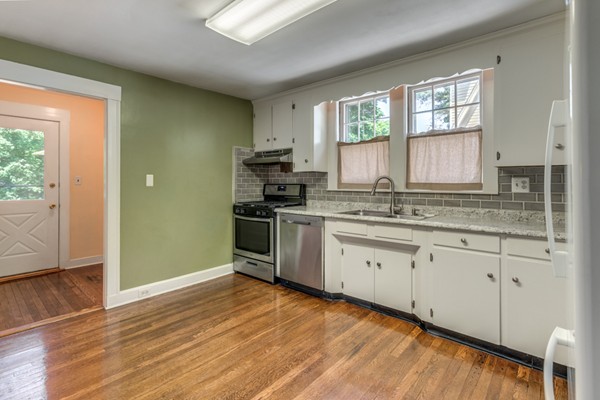 20 Brae Burn Road Milton, MA 02186 - Photo 15 of 30 Gallery Image 15