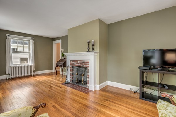 20 Brae Burn Road Milton, MA 02186 - Photo 6 of 30 Gallery Image 6
