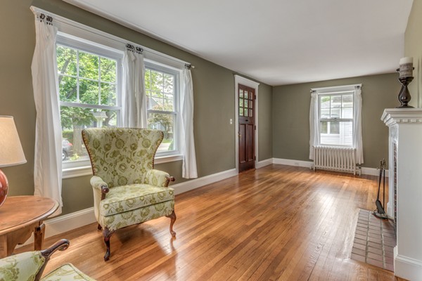 20 Brae Burn Road Milton, MA 02186 - Photo 7 of 30 Gallery Image 7