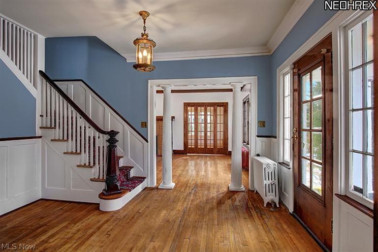 2605 Lee Road Cleveland, OH 44118 - Photo 4 of 11