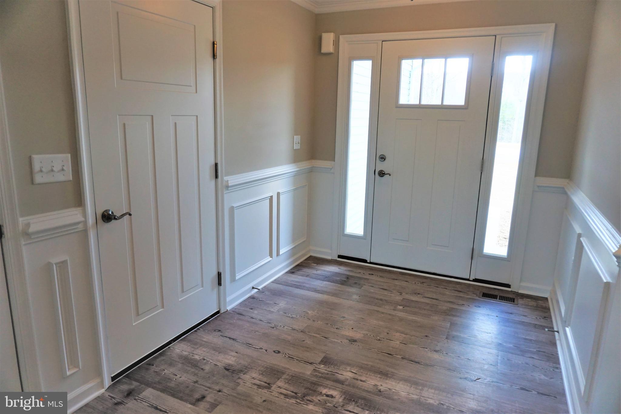 58 Hank Aaron Road Berkeley Springs, WV 25411 - Photo 2 of 10 Gallery Image 2