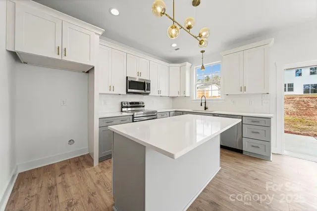 $300,000 | 1301 Center Street, Wadesboro, NC 28170