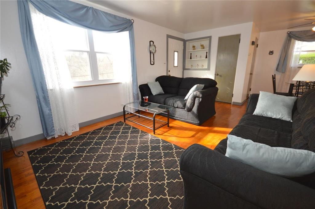 3711 Schuette Road Baldwin, PA 15227 - Photo 3 of 19 Gallery Image 3