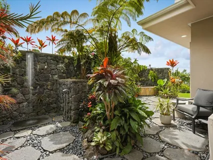 $3,250,000 | 73-4887 Manu Mele Street, Kailua-Kona, HI 96740