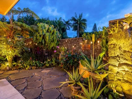 $3,250,000 | 73-4887 Manu Mele Street, Kailua-Kona, HI 96740