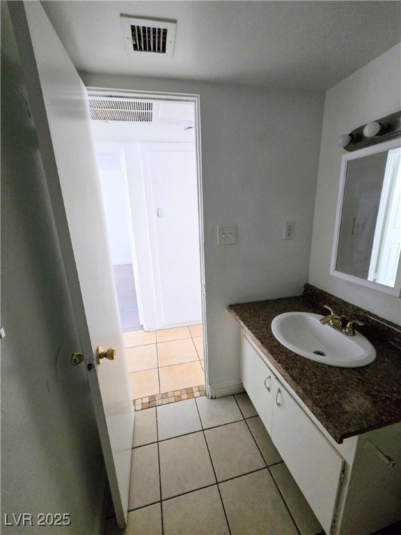 908 North Jones Boulevard, Unit B Las Vegas, NV 89108 - Photo 17 of 28