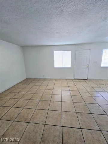 $985 | 908 North Jones Boulevard, Unit B, Las Vegas, NV 89108