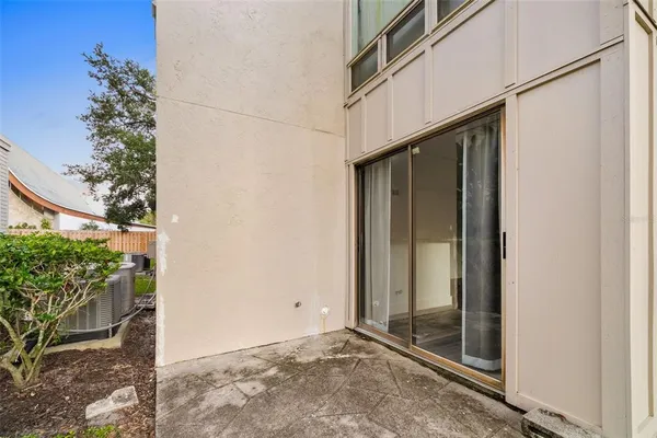 $1,800 | 2224 Bahia Vista Street, Unit E1, Sarasota, FL 34239