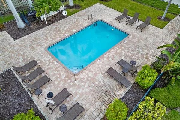 $1,800 | 2224 Bahia Vista Street, Unit E1, Sarasota, FL 34239